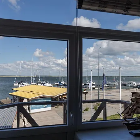 Grand Holm Marina Kapteni Apartment Haapsalu