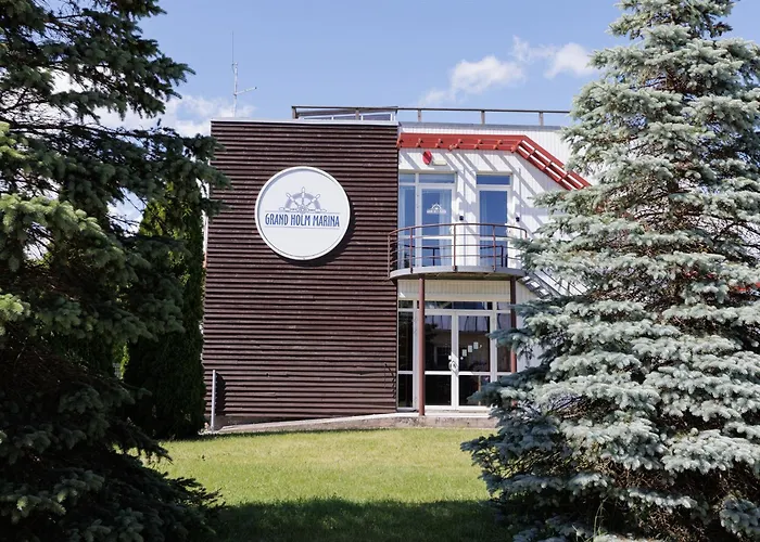 Grand Holm Marina Kapteni 公寓